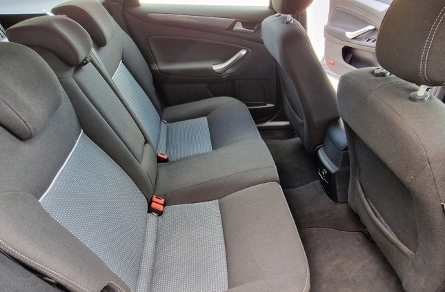 Ford Mondeo cena 27850 przebieg: 251000, rok produkcji 2011 z Koszalin małe 742